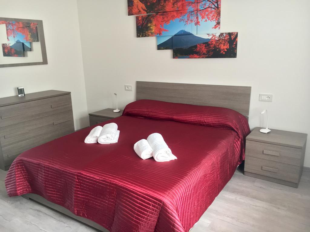 Cosy Torri Apartments Тори дел Бенако Екстериор снимка