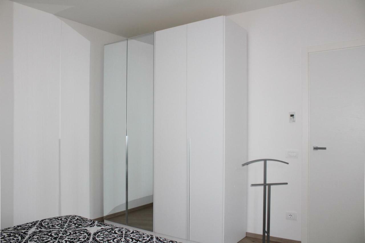 Cosy Torri Apartments Тори дел Бенако Екстериор снимка