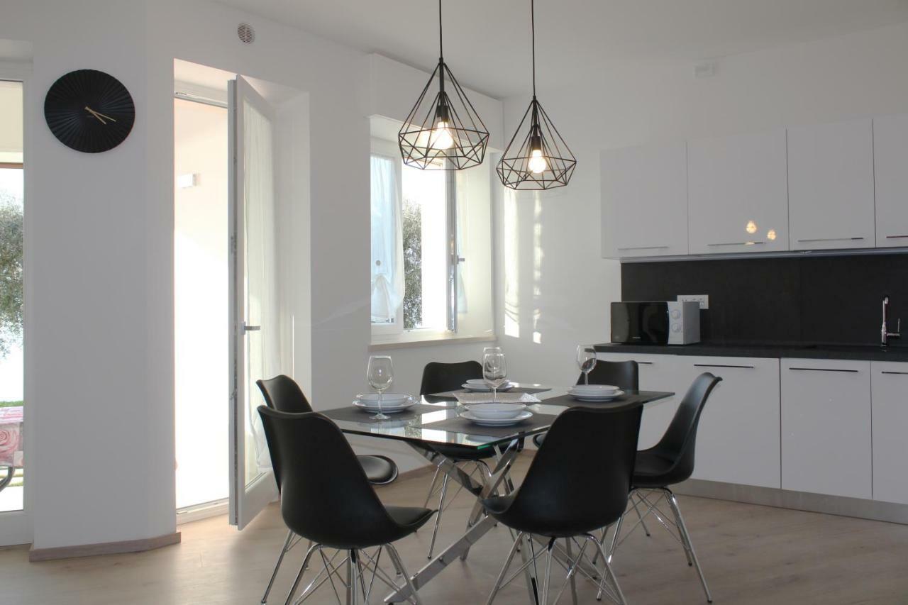 Cosy Torri Apartments Тори дел Бенако Екстериор снимка