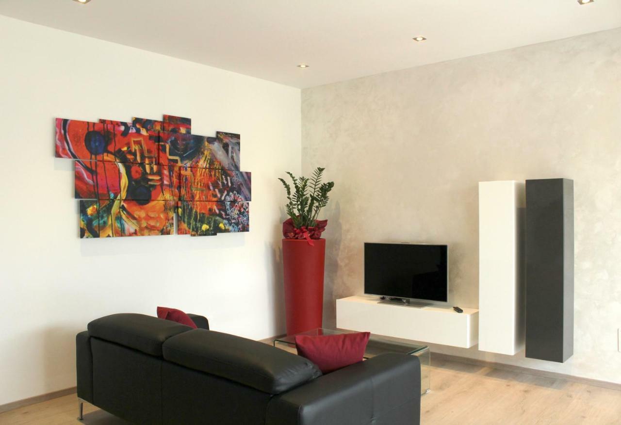 Cosy Torri Apartments Тори дел Бенако Екстериор снимка